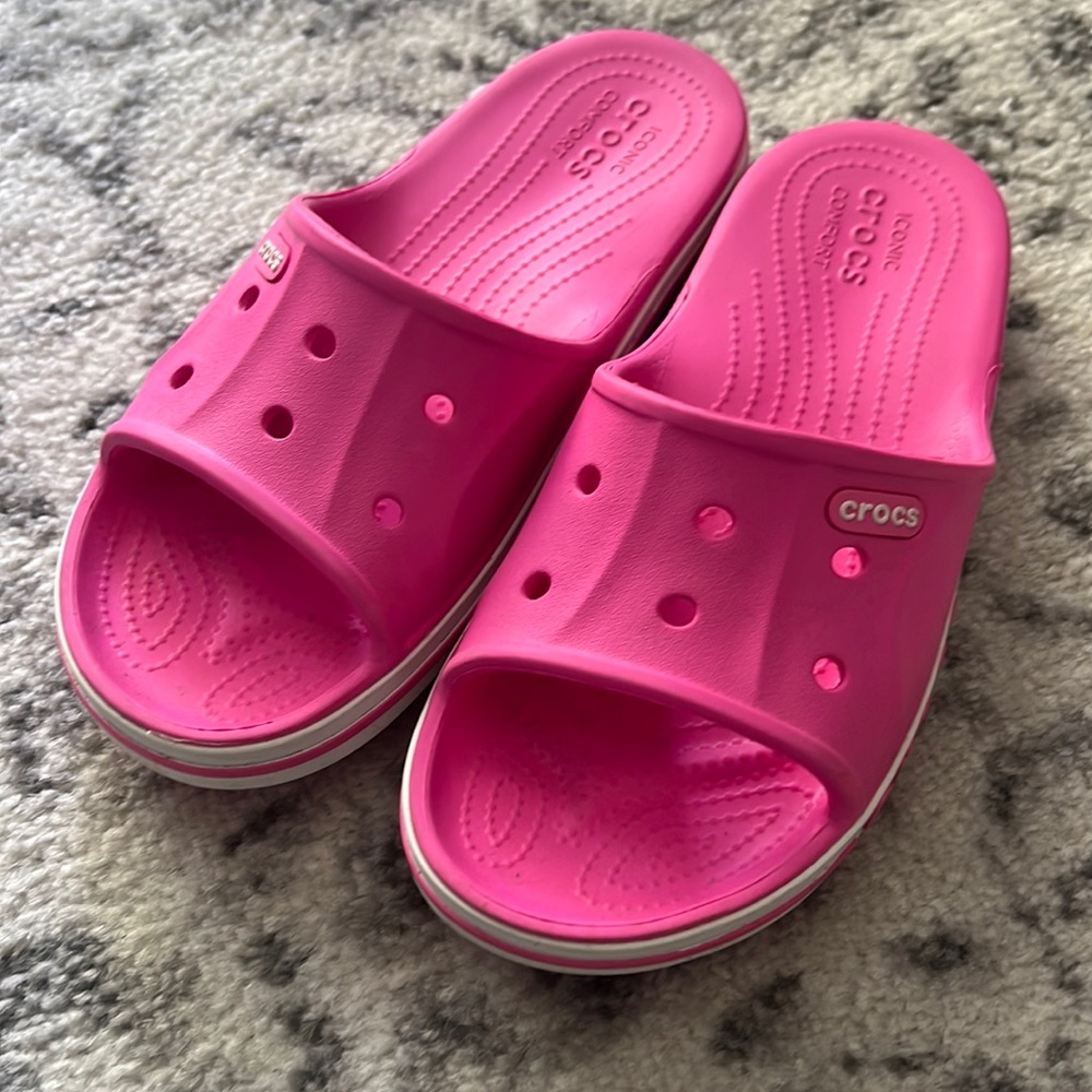 Croc slides